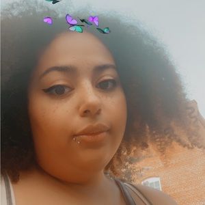 Meet your Posher, Paige